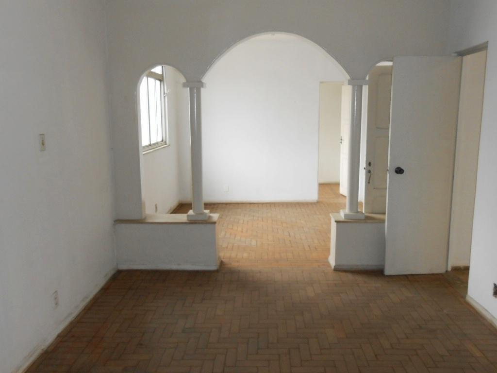 Prédio, Glória, 3 Quartos, 2 Vagas, 2 Suítes