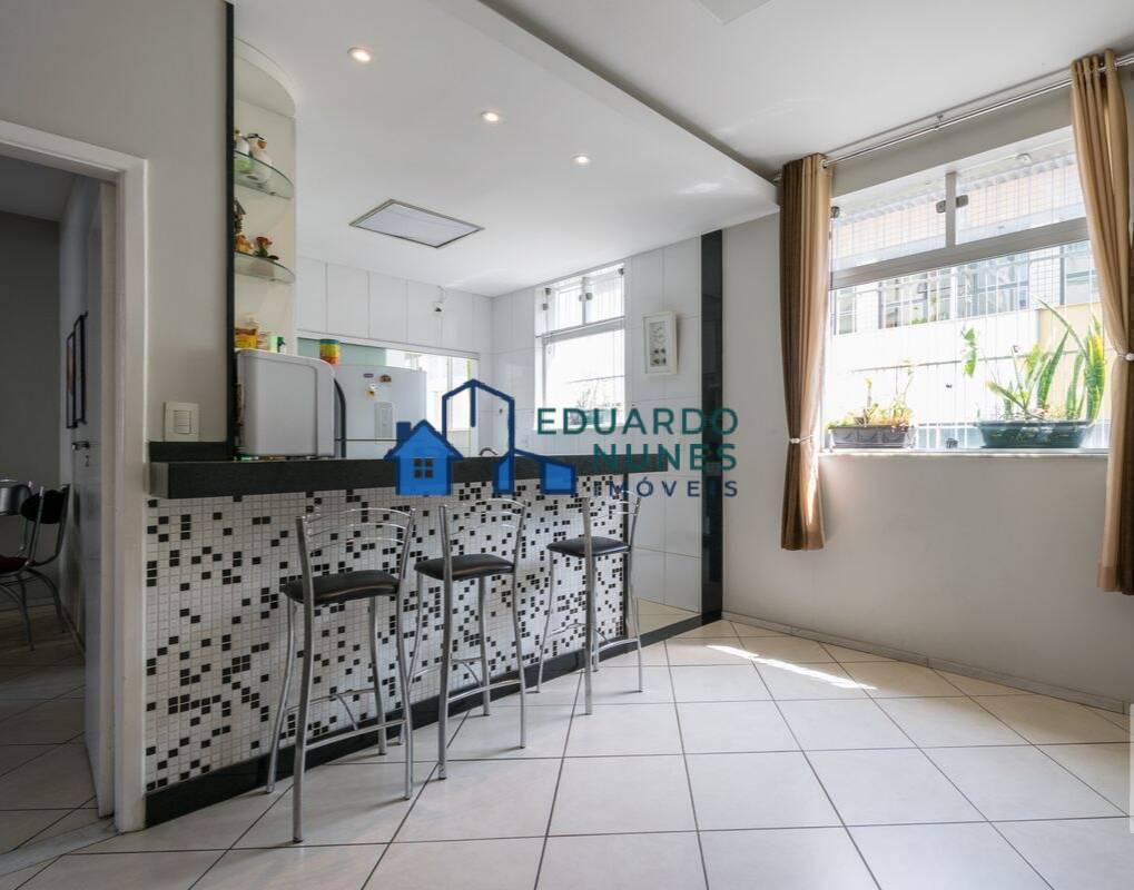 Apartamento, Funcionários, 4 Quartos, 1 Vaga, 1 Suíte