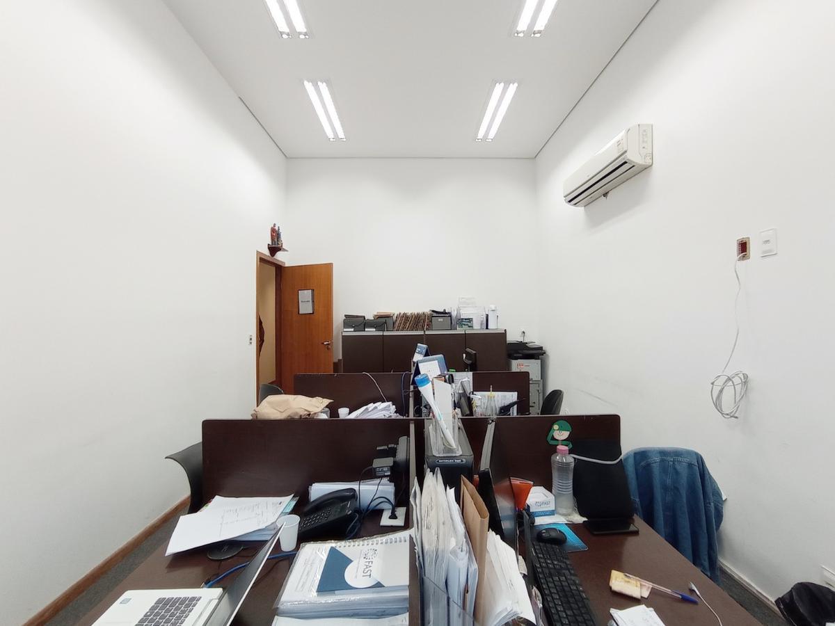 Prédio, São Pedro, 0 Quarto, 15 Vagas
