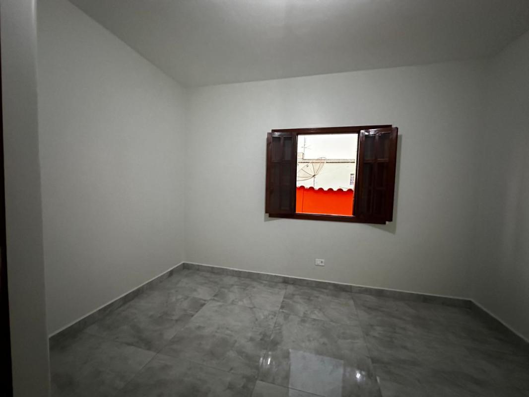 Casa, Centro, 3 Quartos, 2 Vagas, 1 Suíte