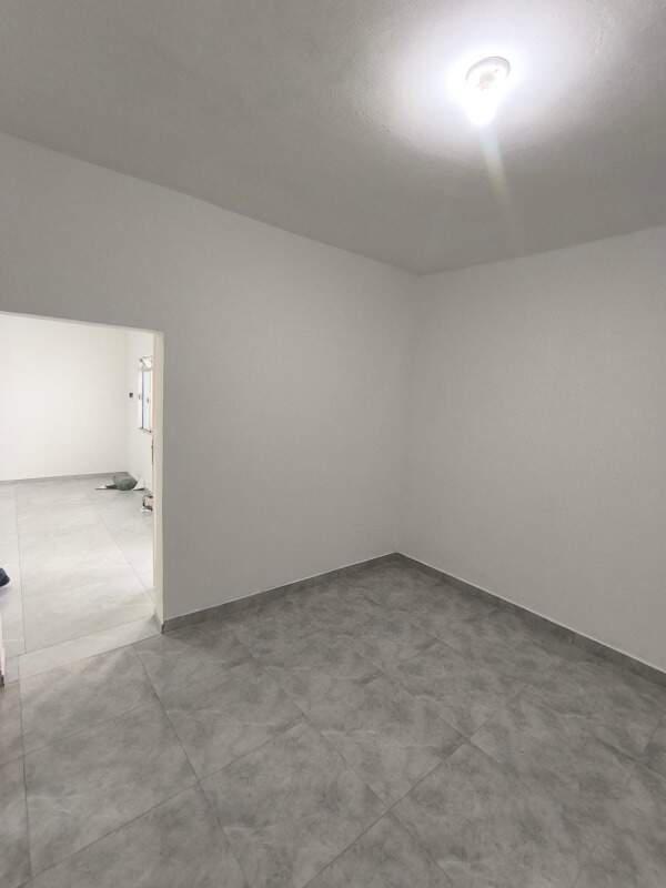 Casa Comercial, Planalto, 0 Quarto, 1 Vaga