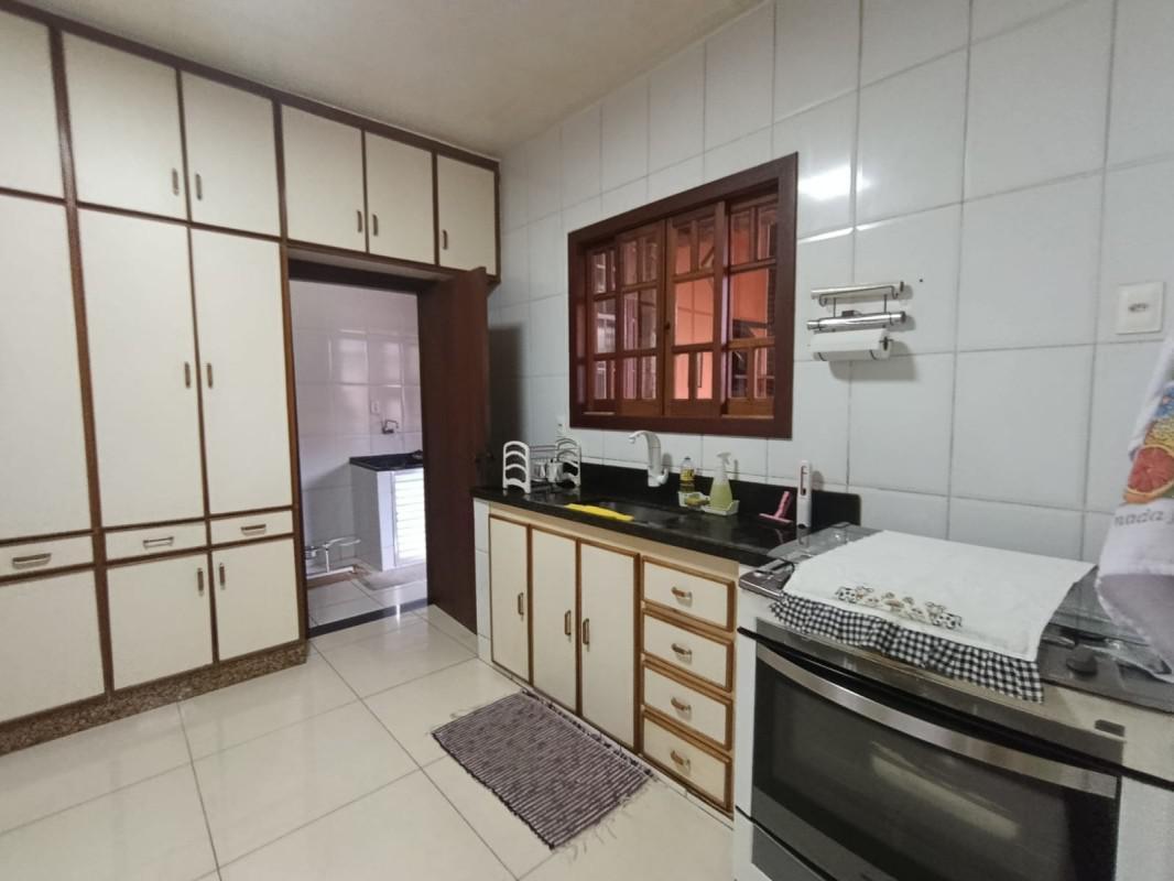 Casa, Nova Vista, 3 Quartos, 0 Vaga, 1 Suíte