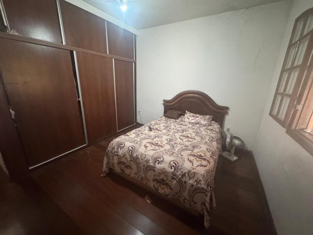 Casa, Dona Clara, 3 Quartos, 4 Vagas, 1 Suíte