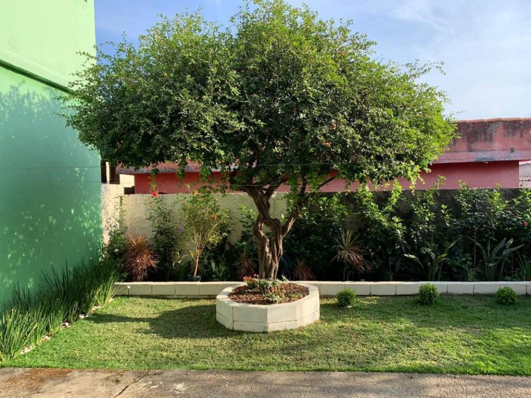 Casa, Industrial, 4 Quartos, 4 Vagas, 1 Suíte