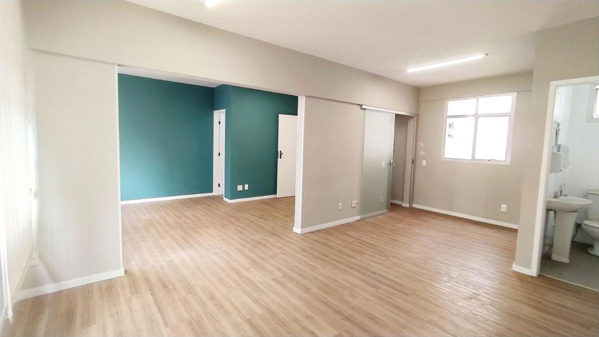 Sala, Funcionários