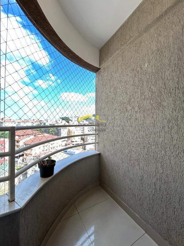 Apartamento, Estoril, 3 Quartos, 2 Vagas, 1 Suíte