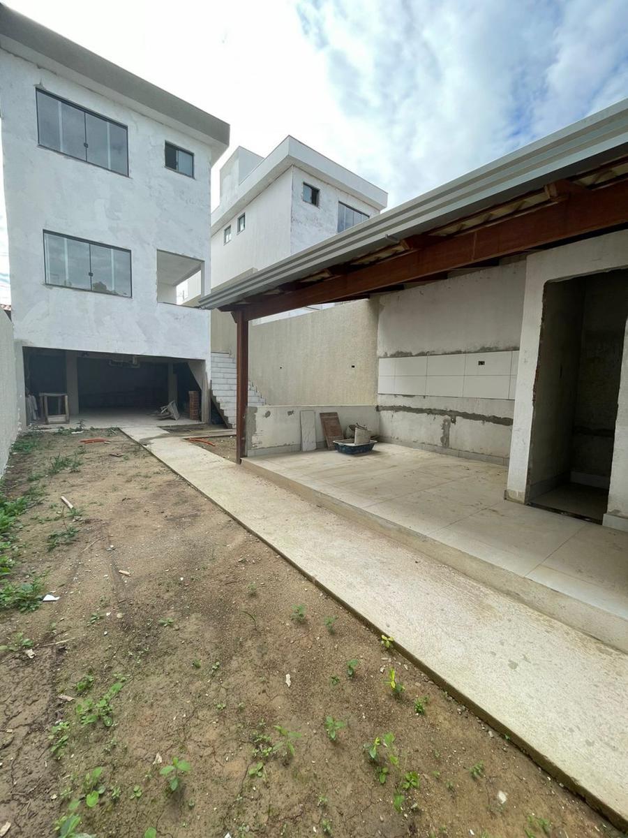 Casa, Masterville, 3 Quartos, 2 Vagas, 2 Suítes