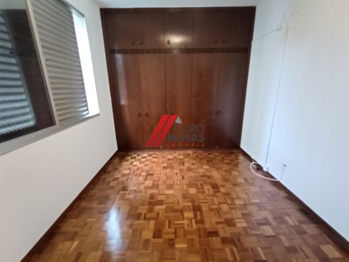 Apartamento, Funcionários, 4 Quartos, 2 Vagas, 1 Suíte