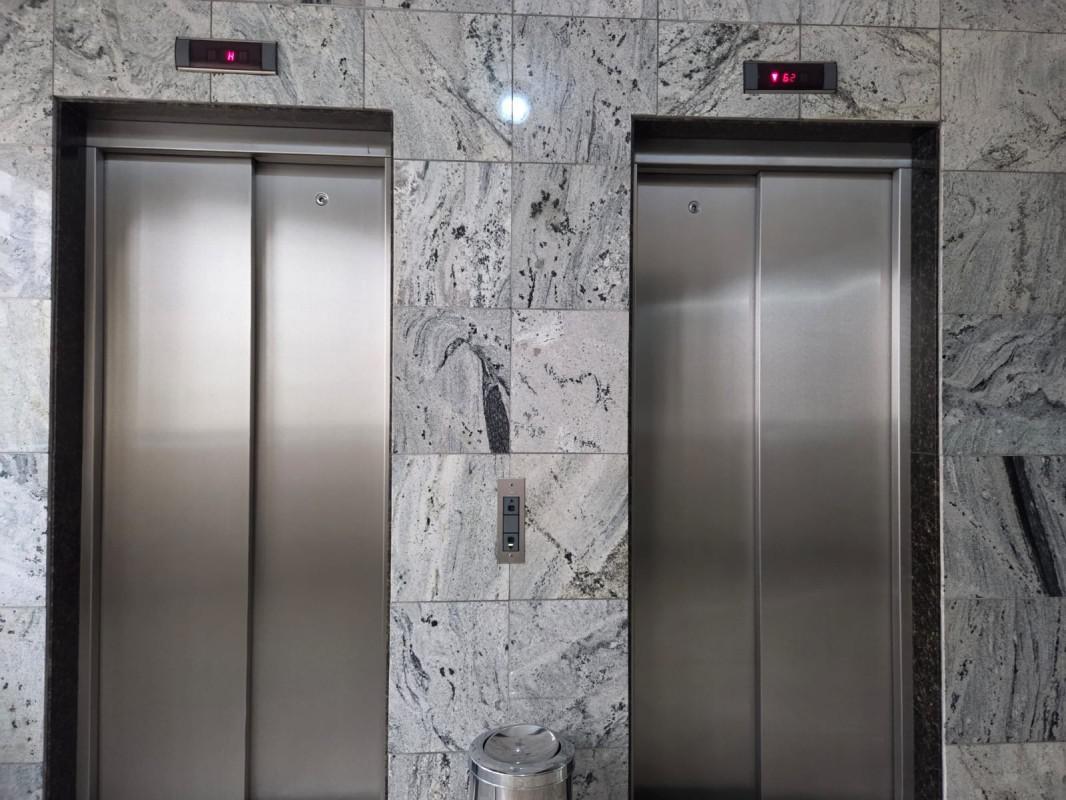 Sala, Vila da Serra, 0 Quarto, 3 Vagas