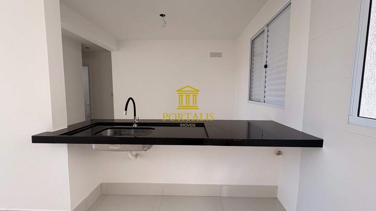 Apartamento, Vila Paris, 2 Quartos, 2 Vagas, 1 Suíte