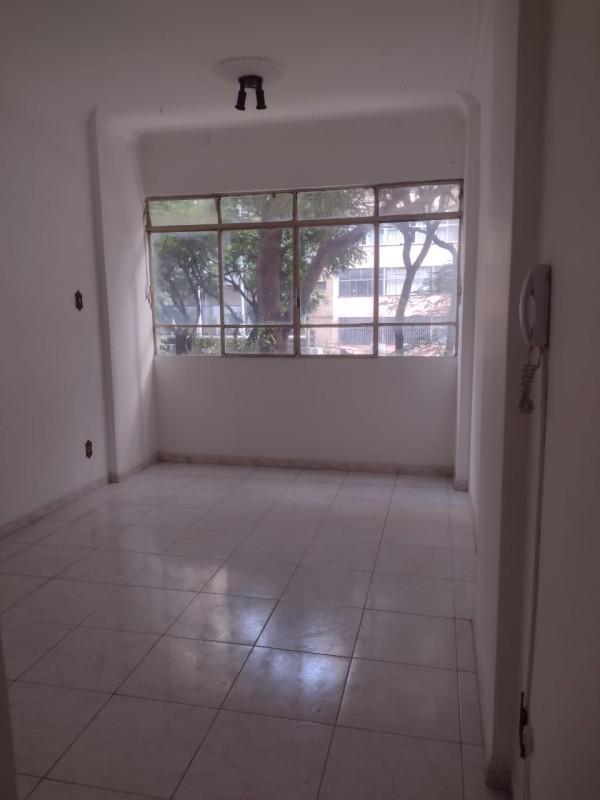 Quitinete, Barro Preto, 1 Quarto, 0 Vaga