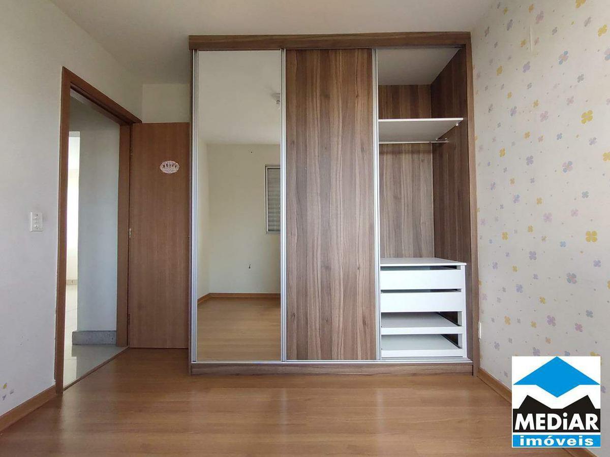 Apartamento, Floresta, 2 Quartos, 2 Vagas, 1 Suíte