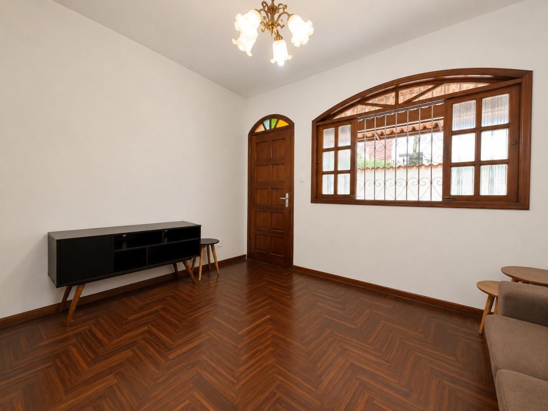 Casa, Castelo, 3 Quartos, 2 Vagas, 1 Suíte