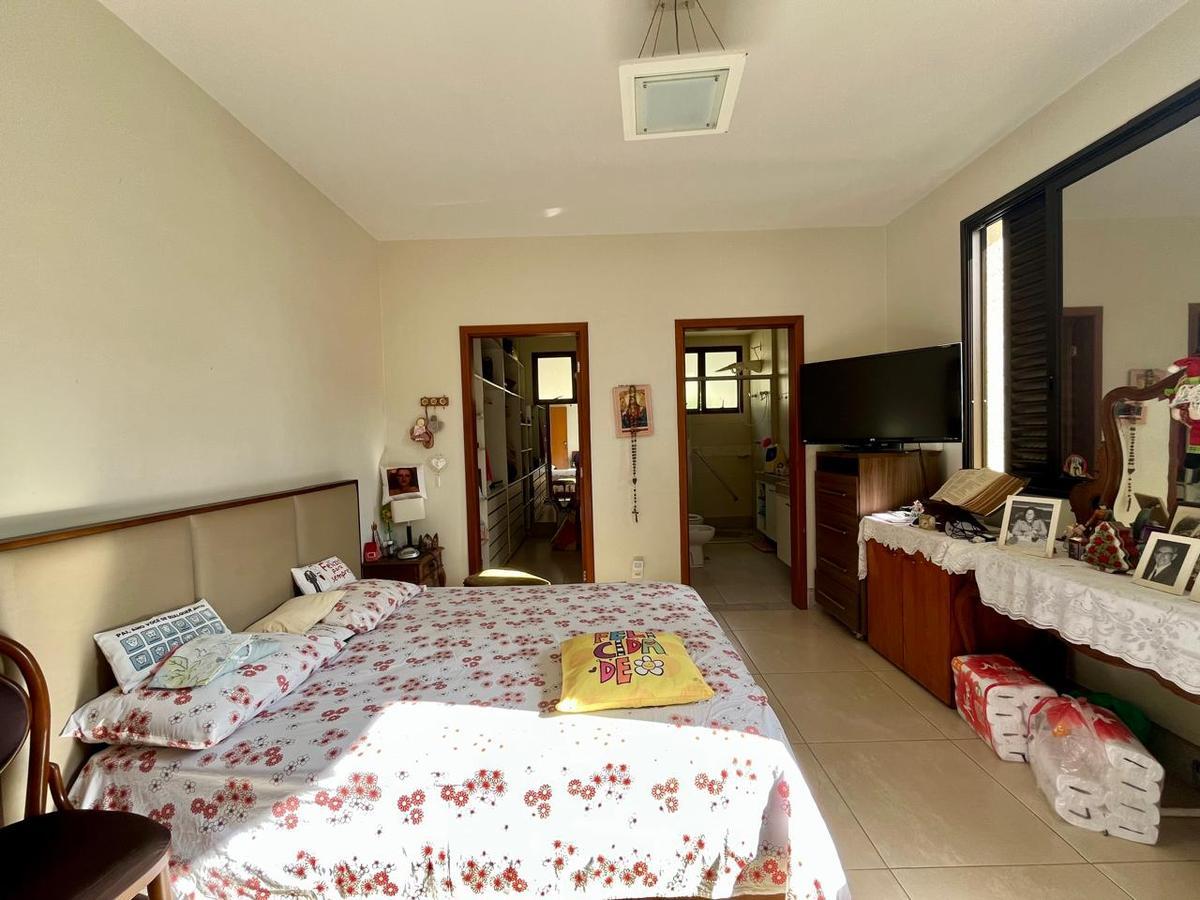 Casa, Anchieta, 4 Quartos, 6 Vagas, 4 Suítes