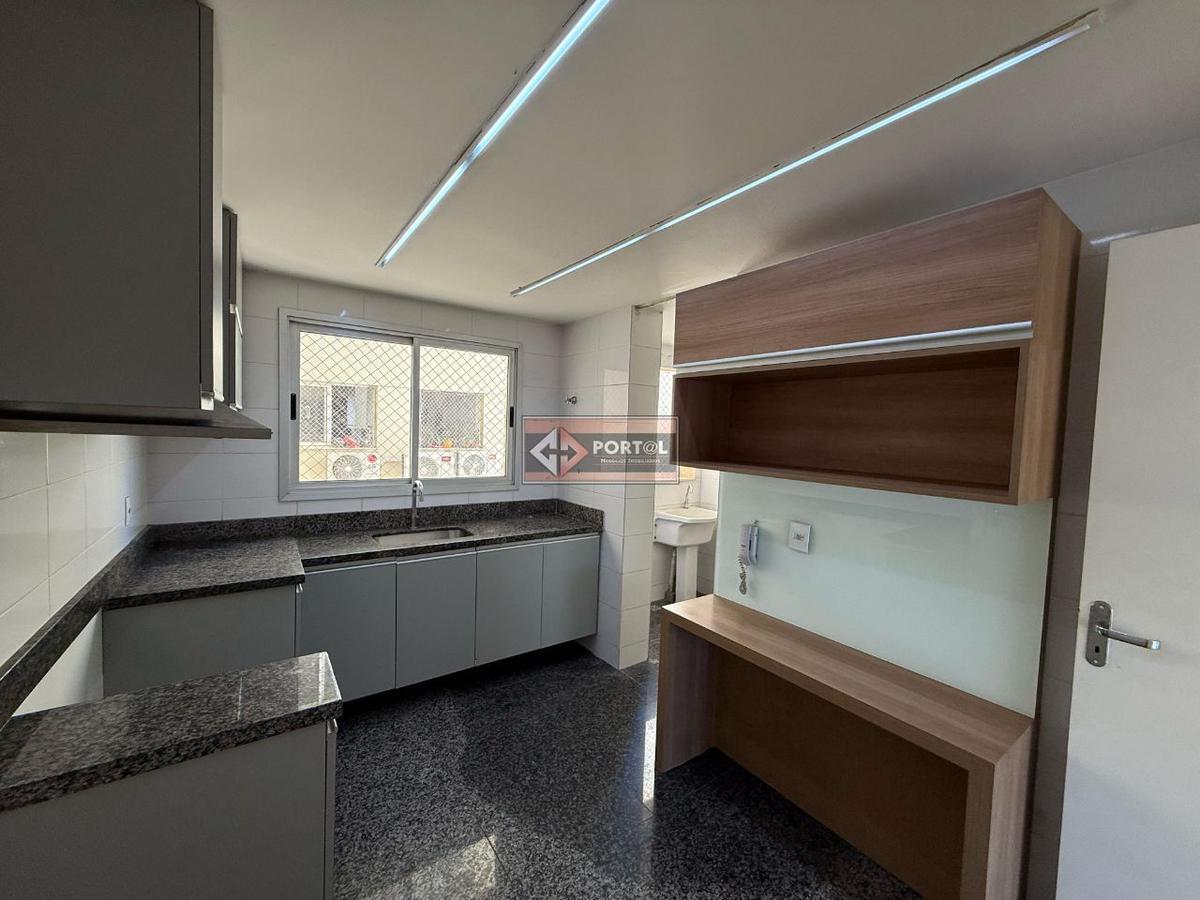 Apartamento, Castelo, 4 Quartos, 2 Vagas, 1 Suíte