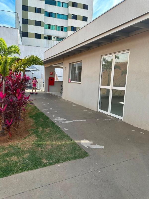 Apartamento, Santa Helena (barreiro), 2 Quartos, 1 Vaga