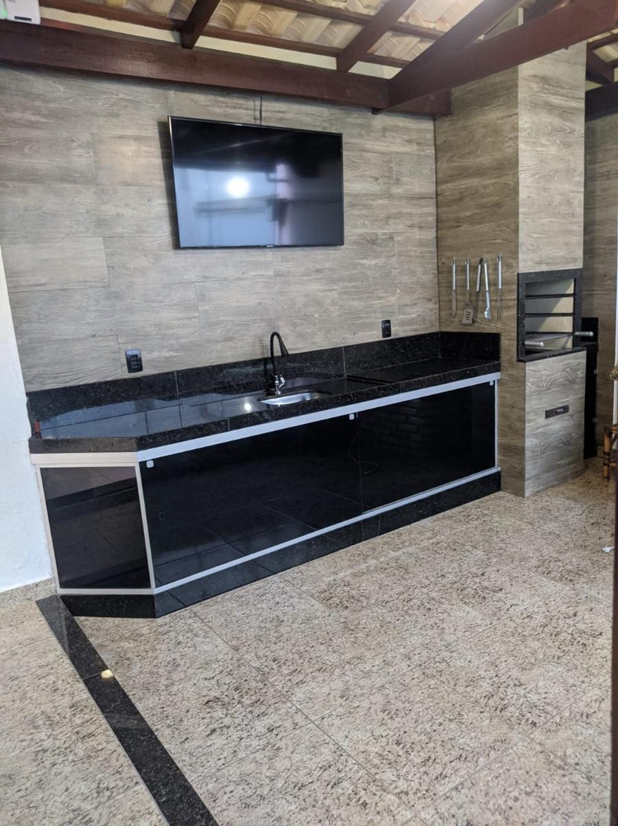 Casa, Masterville, 2 Quartos, 3 Vagas