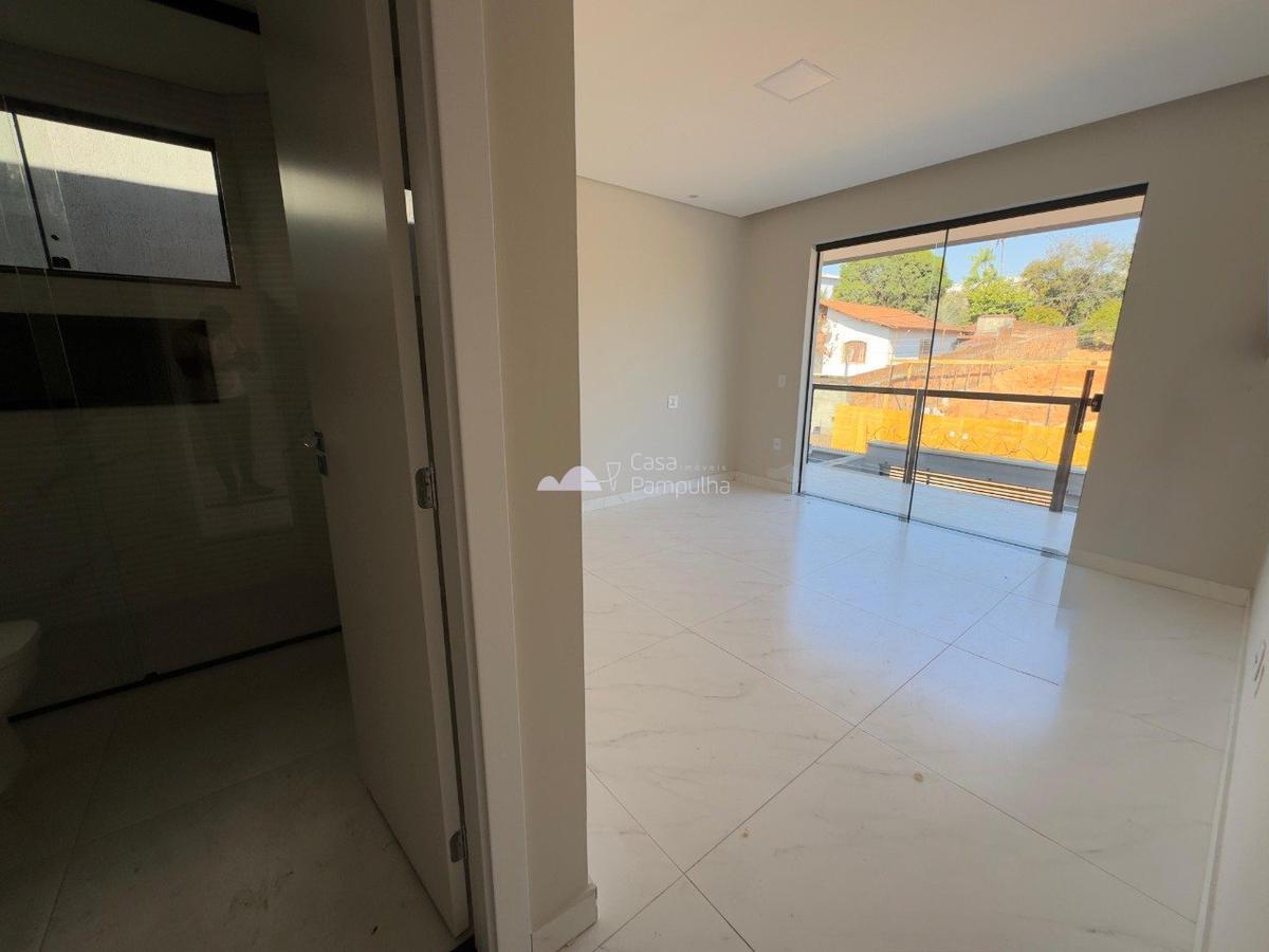 Casa, Trevo, 4 Quartos, 4 Vagas, 1 Suíte