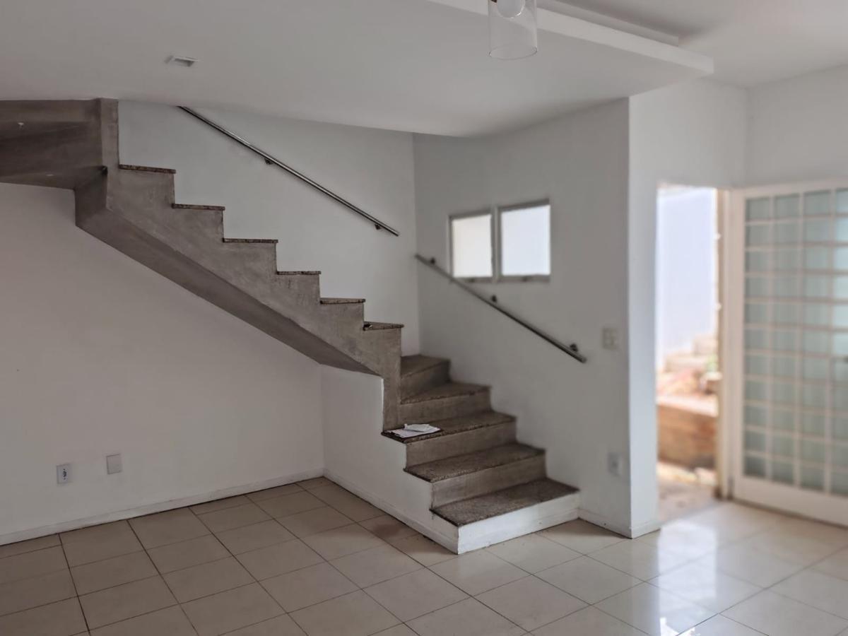 Casa, Santa Terezinha, 3 Quartos, 1 Vaga