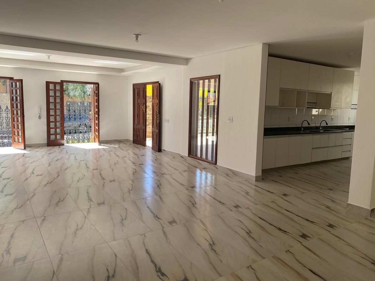 Casa, Castelo, 4 Quartos, 4 Vagas, 3 Suítes