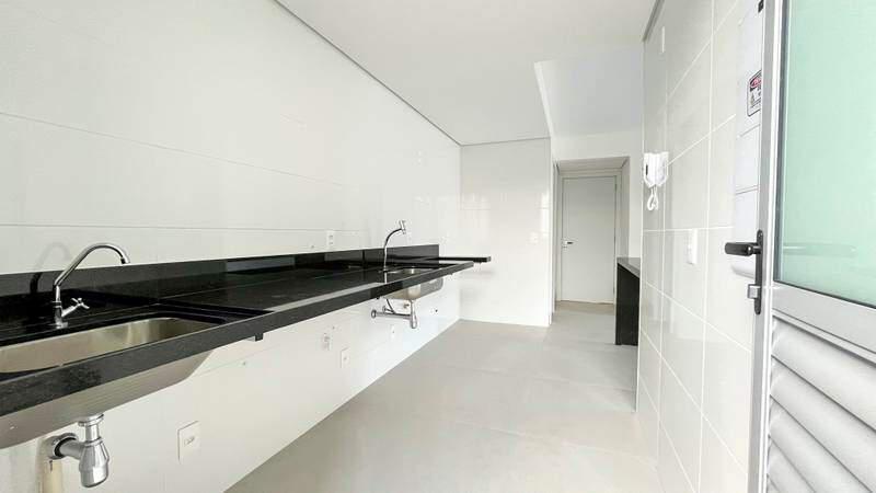 Apartamento, Sagrada Família, 3 Quartos, 2 Vagas, 1 Suíte