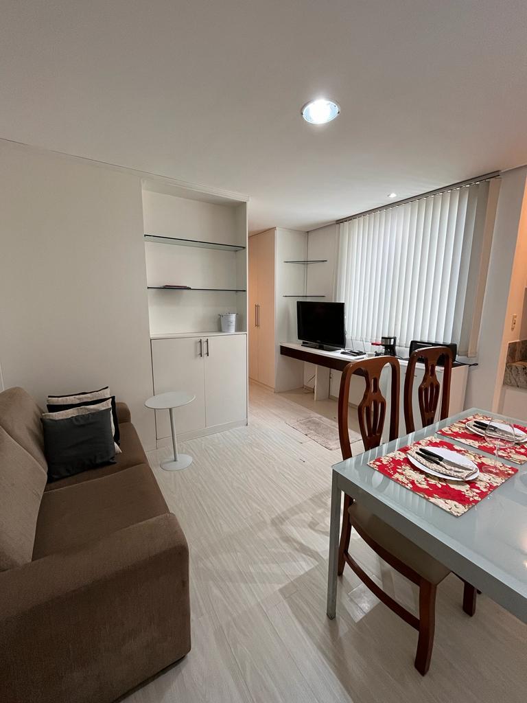 Apartamento, Estoril, 1 Quarto, 1 Vaga, 1 Suíte