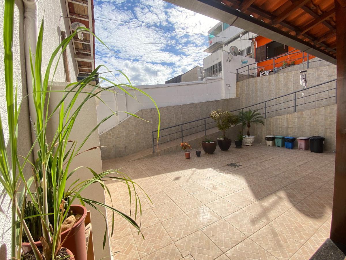 Casa, Colégio Batista, 4 Quartos, 1 Vaga, 1 Suíte