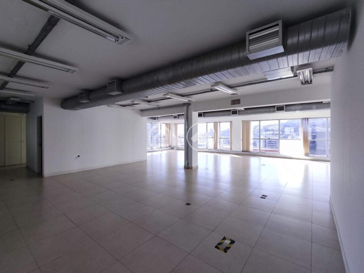 Sala, Estoril, 4 Vagas
