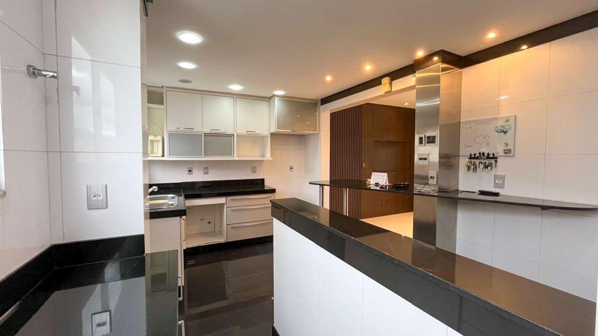 Apartamento, Coração de Jesus, 4 Quartos, 3 Vagas, 1 Suíte