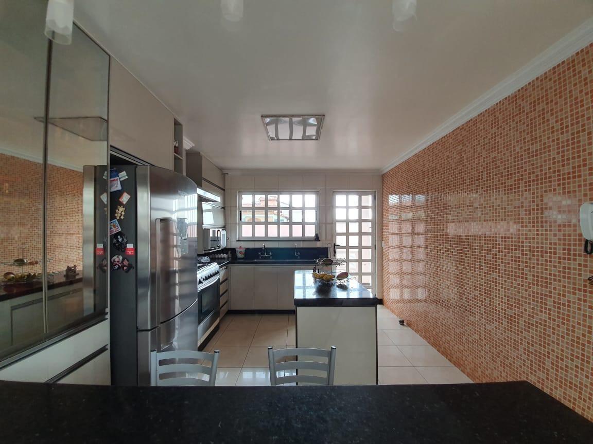Casa, Jardim Riacho das Pedras, 4 Quartos, 6 Vagas, 3 Suítes