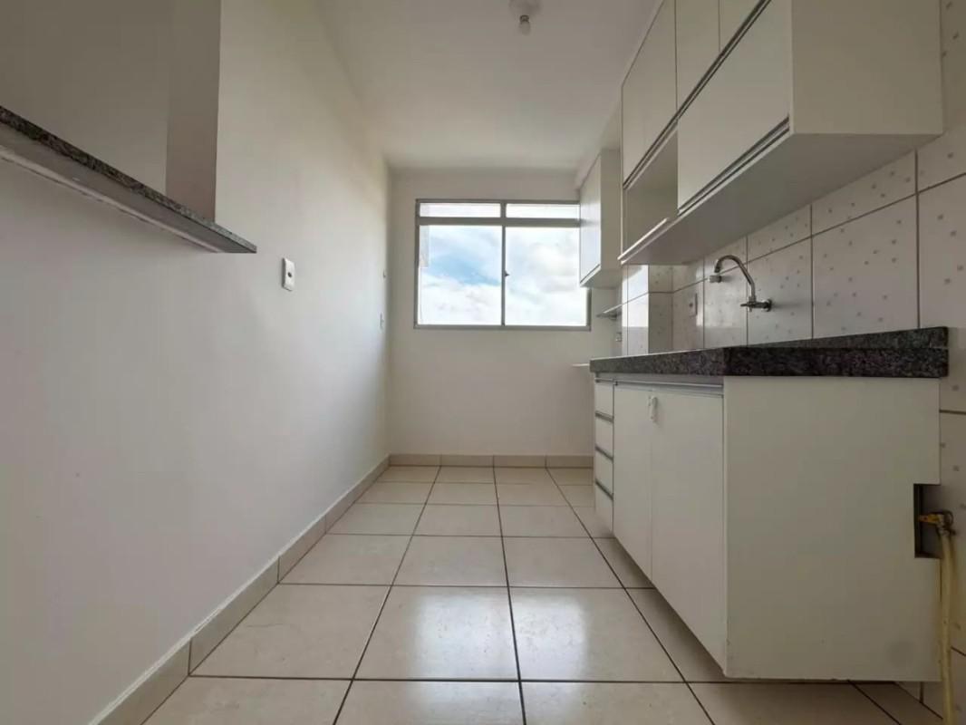 Apartamento, Teixeira Dias (barreiro), 2 Quartos, 1 Vaga