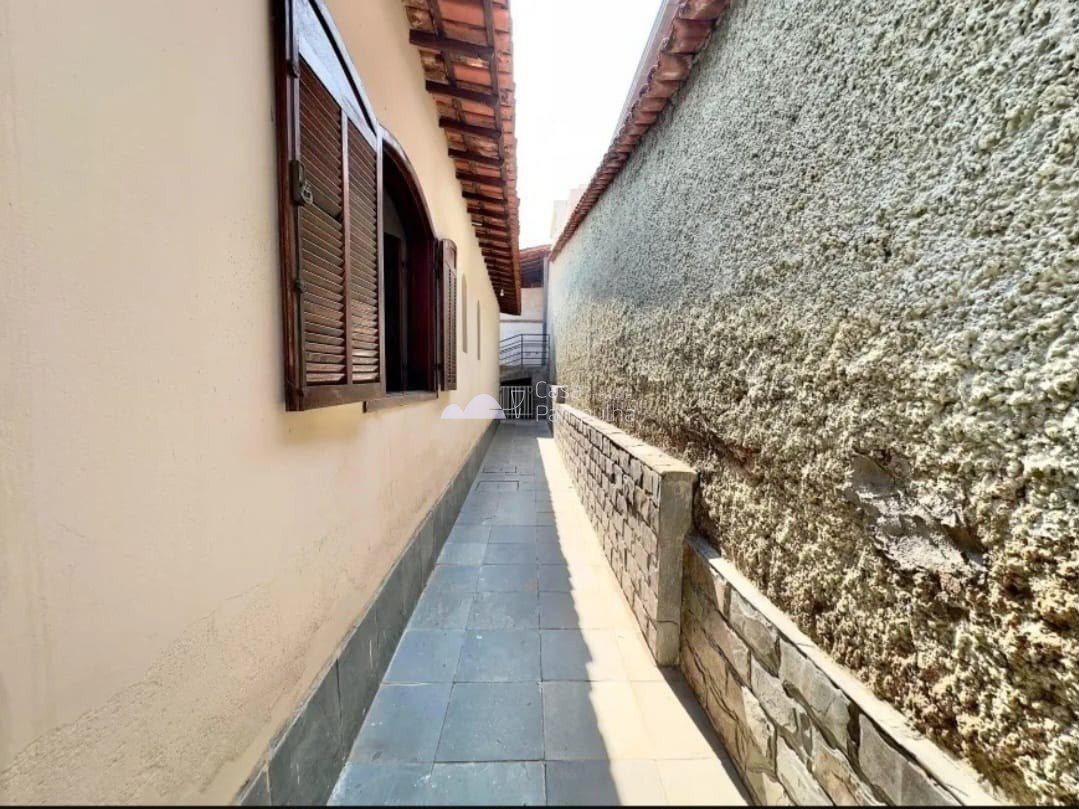 Casa, Santa Mônica, 4 Quartos, 3 Vagas, 1 Suíte