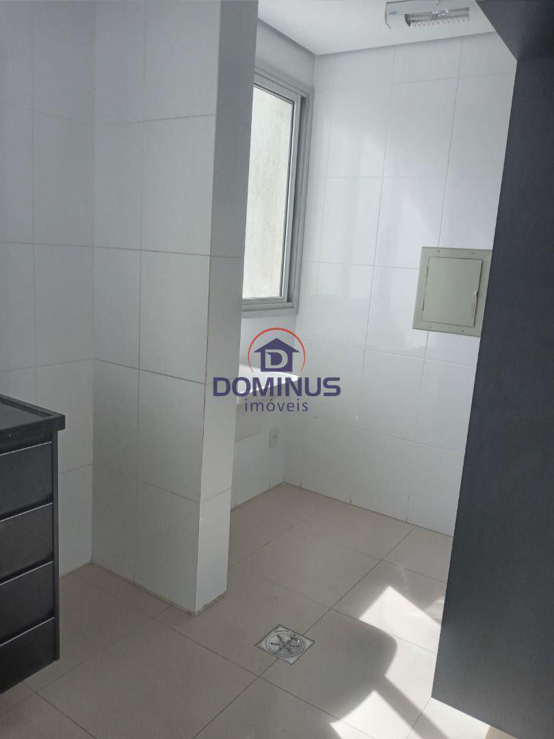 Apartamento, Sagrada Família, 2 Quartos, 2 Vagas, 1 Suíte