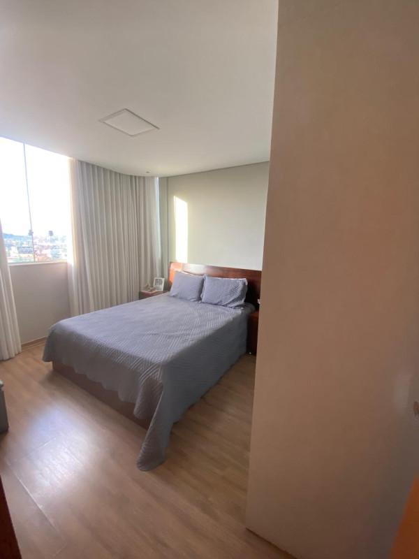 Cobertura, Jardim Industrial, 3 Quartos, 4 Vagas, 1 Suíte