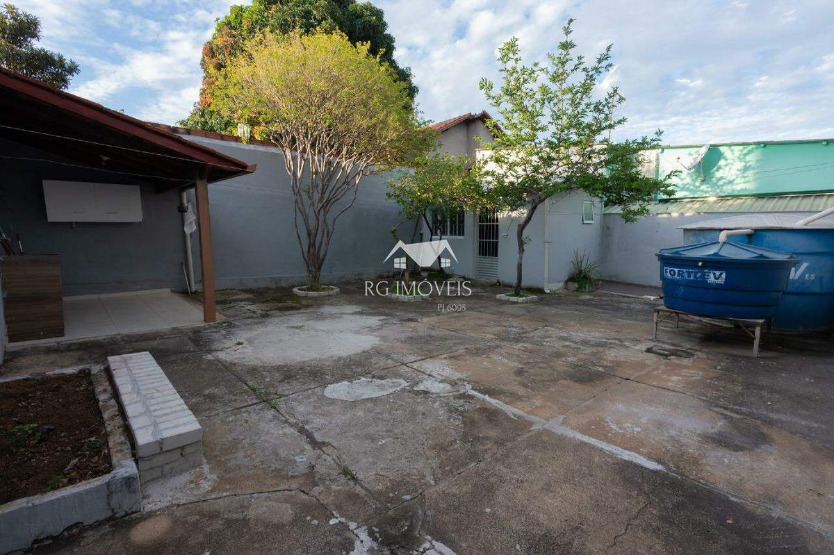 Casa, Miramar (barreiro), 3 Quartos, 5 Vagas, 1 Suíte