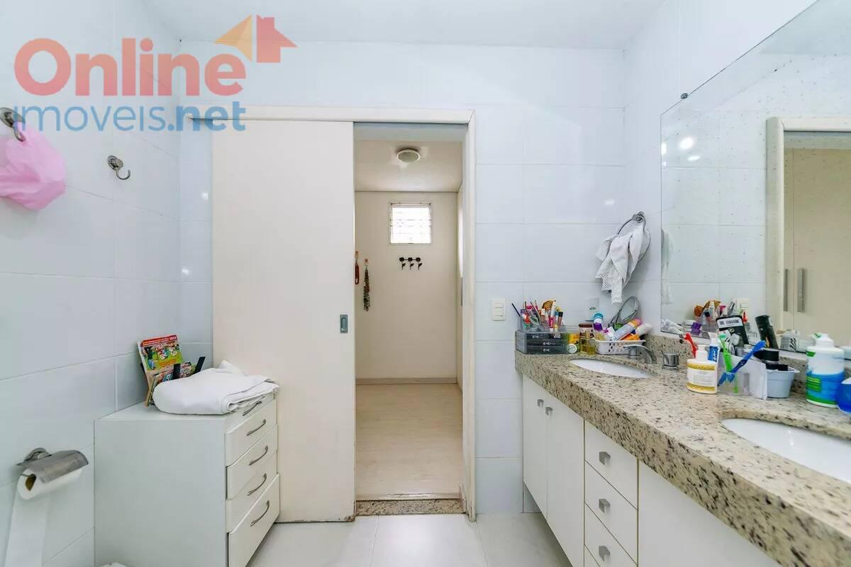 Casa, Gutierrez, 4 Quartos, 0 Vaga, 3 Suítes