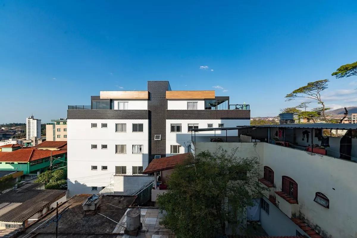Cobertura, Barreiro, 3 Quartos, 2 Vagas, 1 Suíte