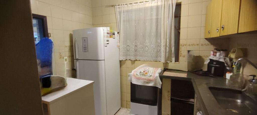 Casa, Nações Unidas, 4 Quartos, 0 Vaga, 1 Suíte