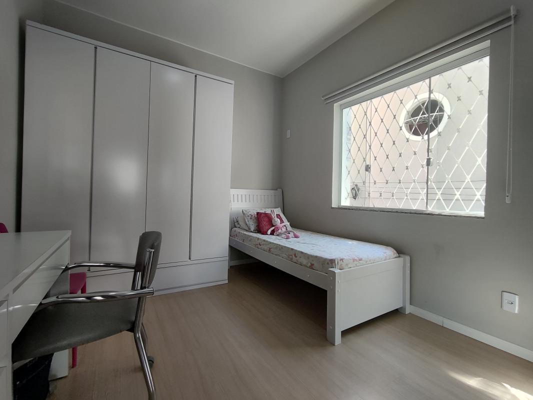 Casa, Nova Suíssa, 4 Quartos, 5 Vagas, 4 Suítes