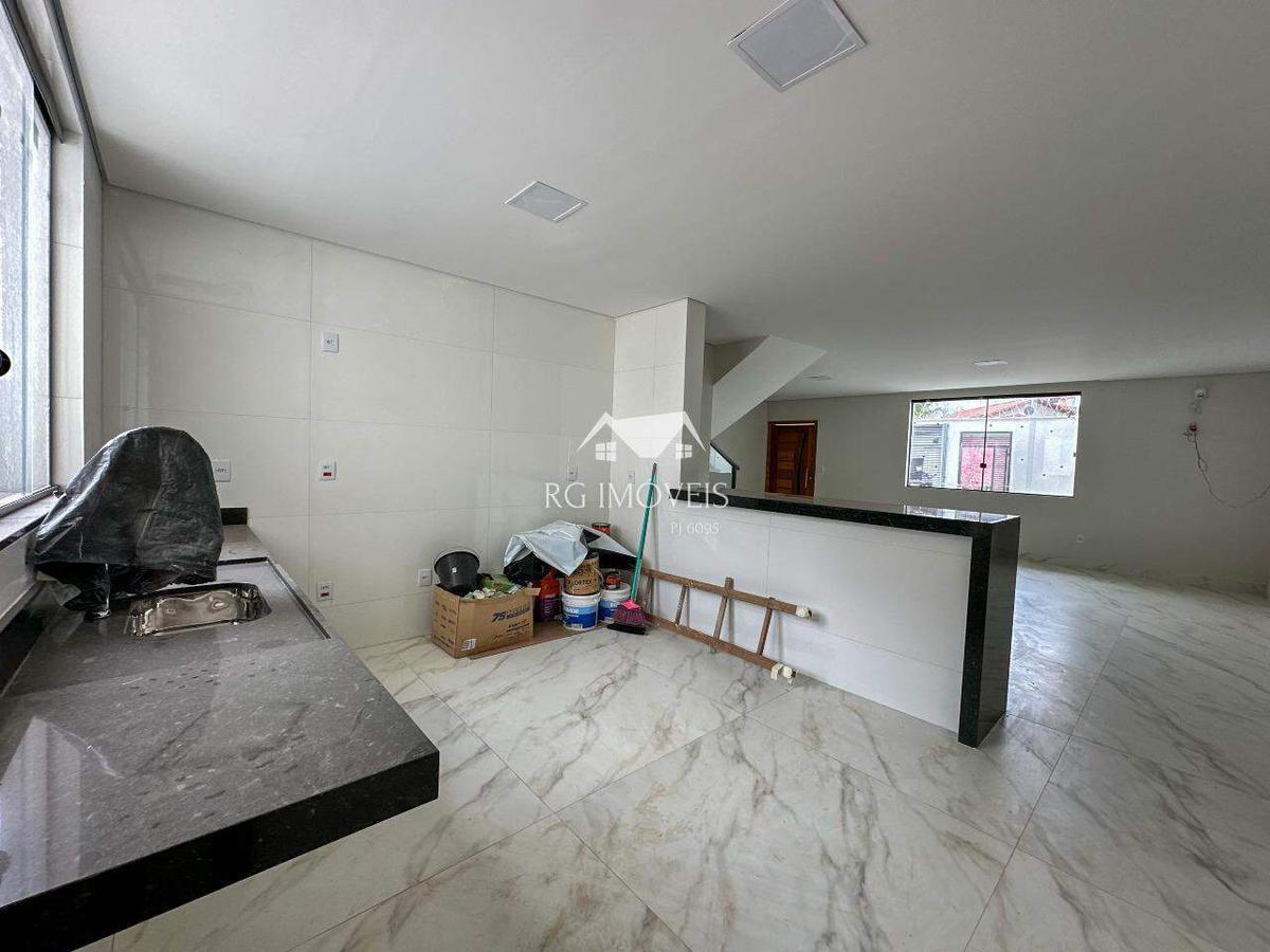 Casa, Santa Helena, 3 Quartos, 5 Vagas, 1 Suíte