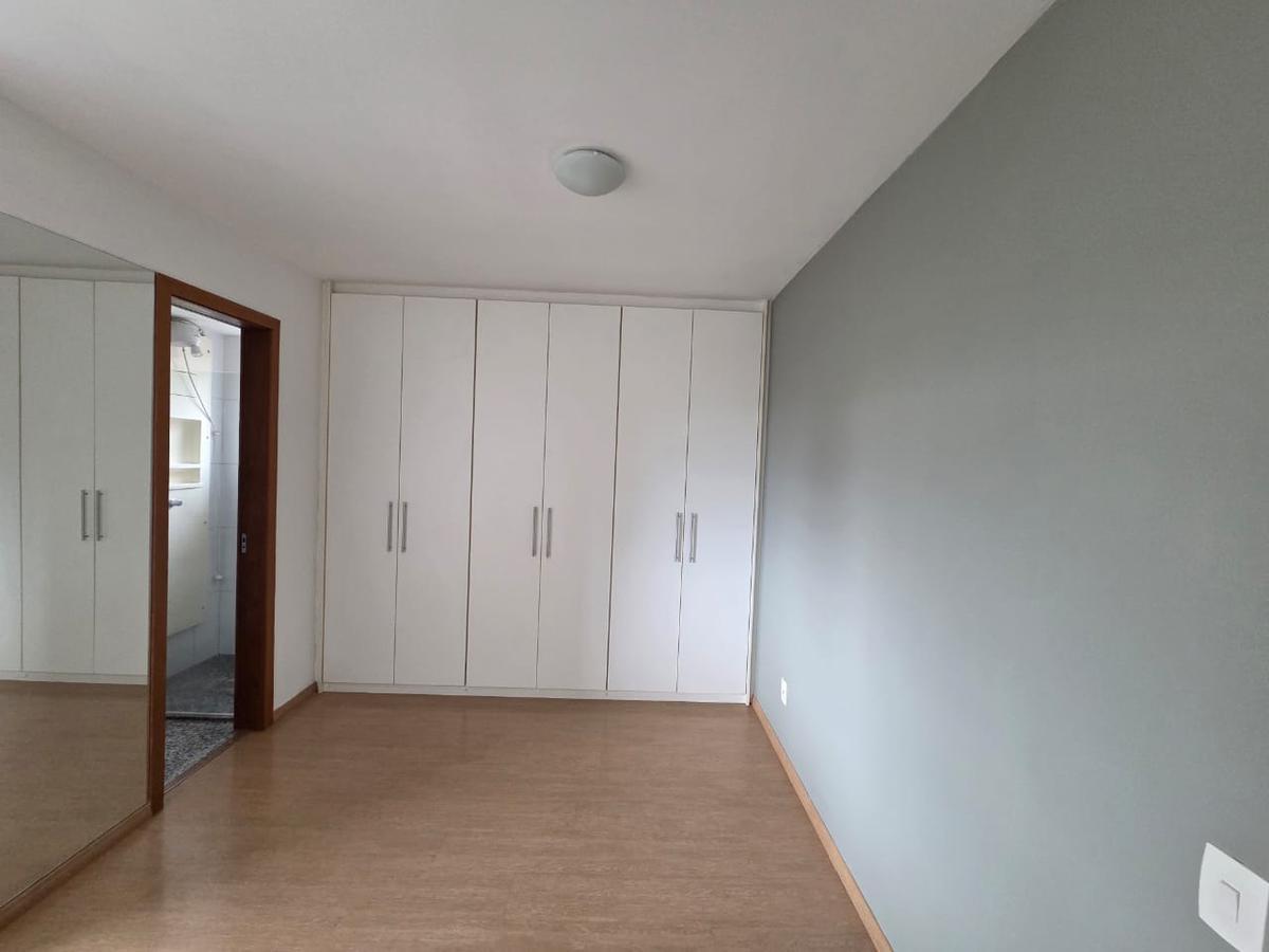 Apartamento, Funcionários, 2 Quartos, 2 Vagas, 1 Suíte