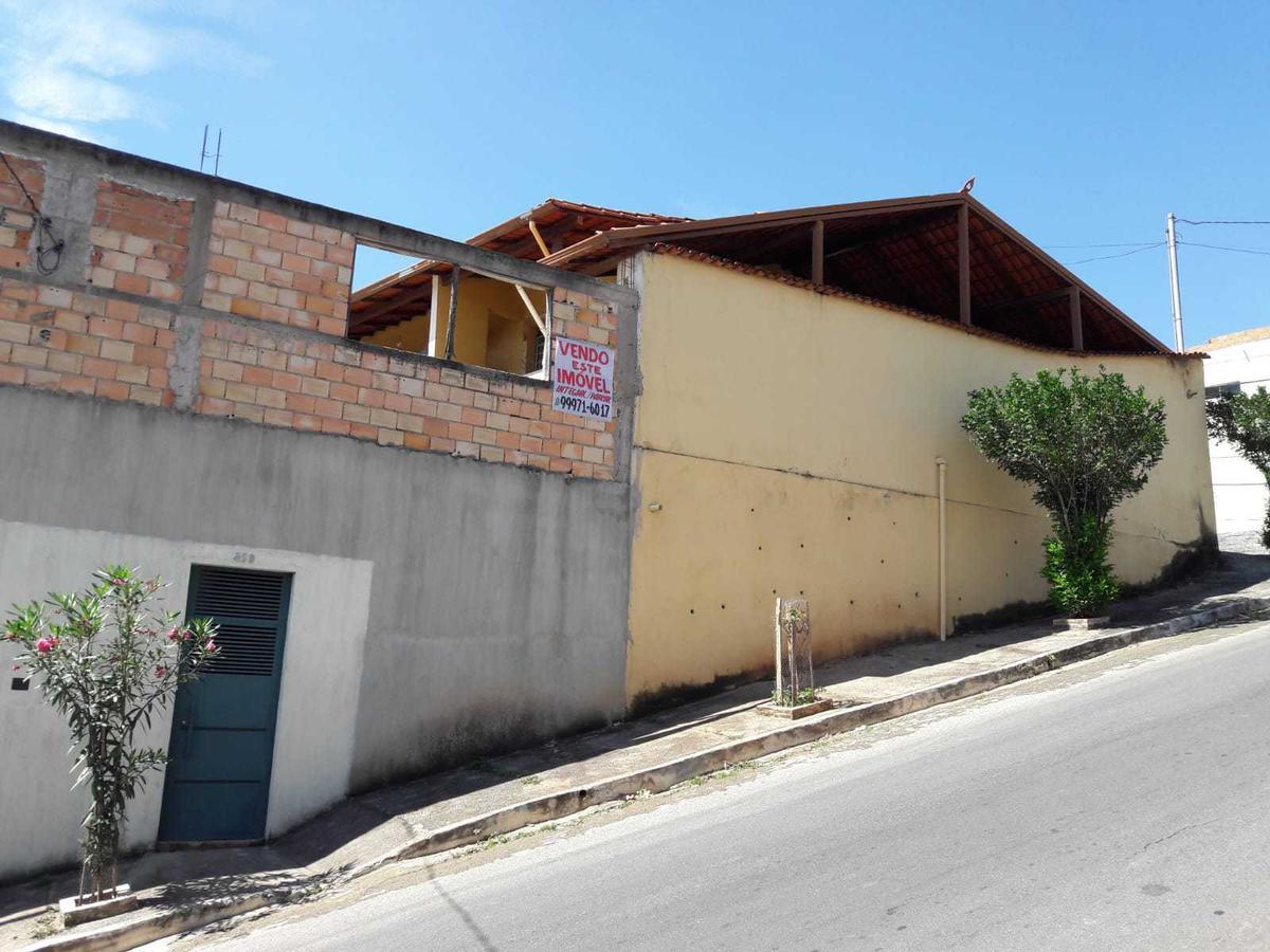 Casa, Santa Clara a, 3 Quartos, 2 Vagas, 1 Suíte