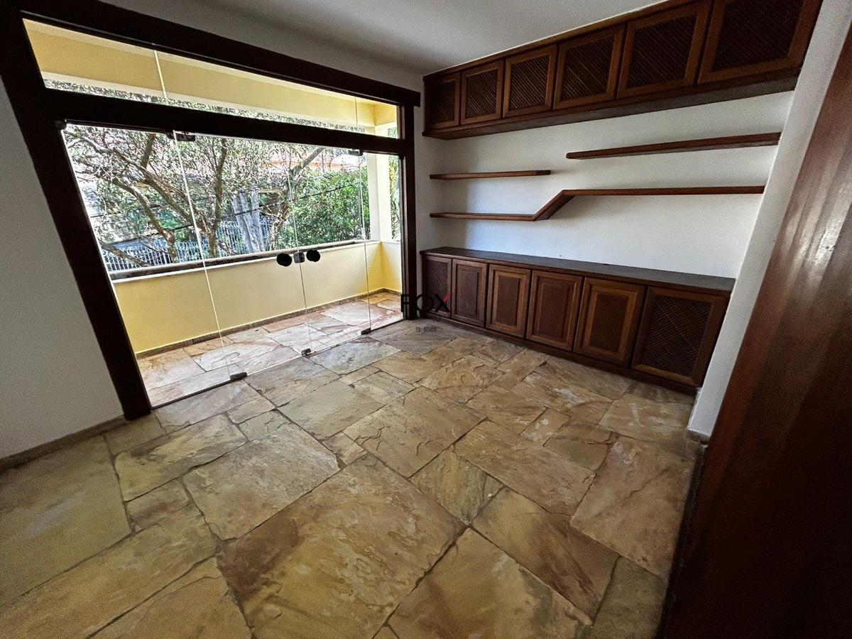 Casa, Santa Lúcia, 4 Quartos, 6 Vagas, 2 Suítes