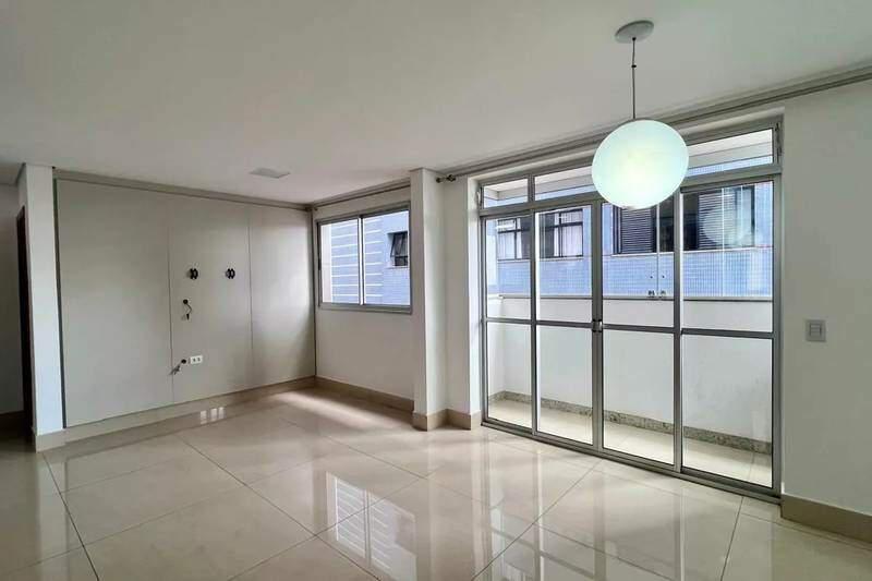 Apartamento, Santa Efigênia, 2 Quartos, 2 Vagas, 1 Suíte