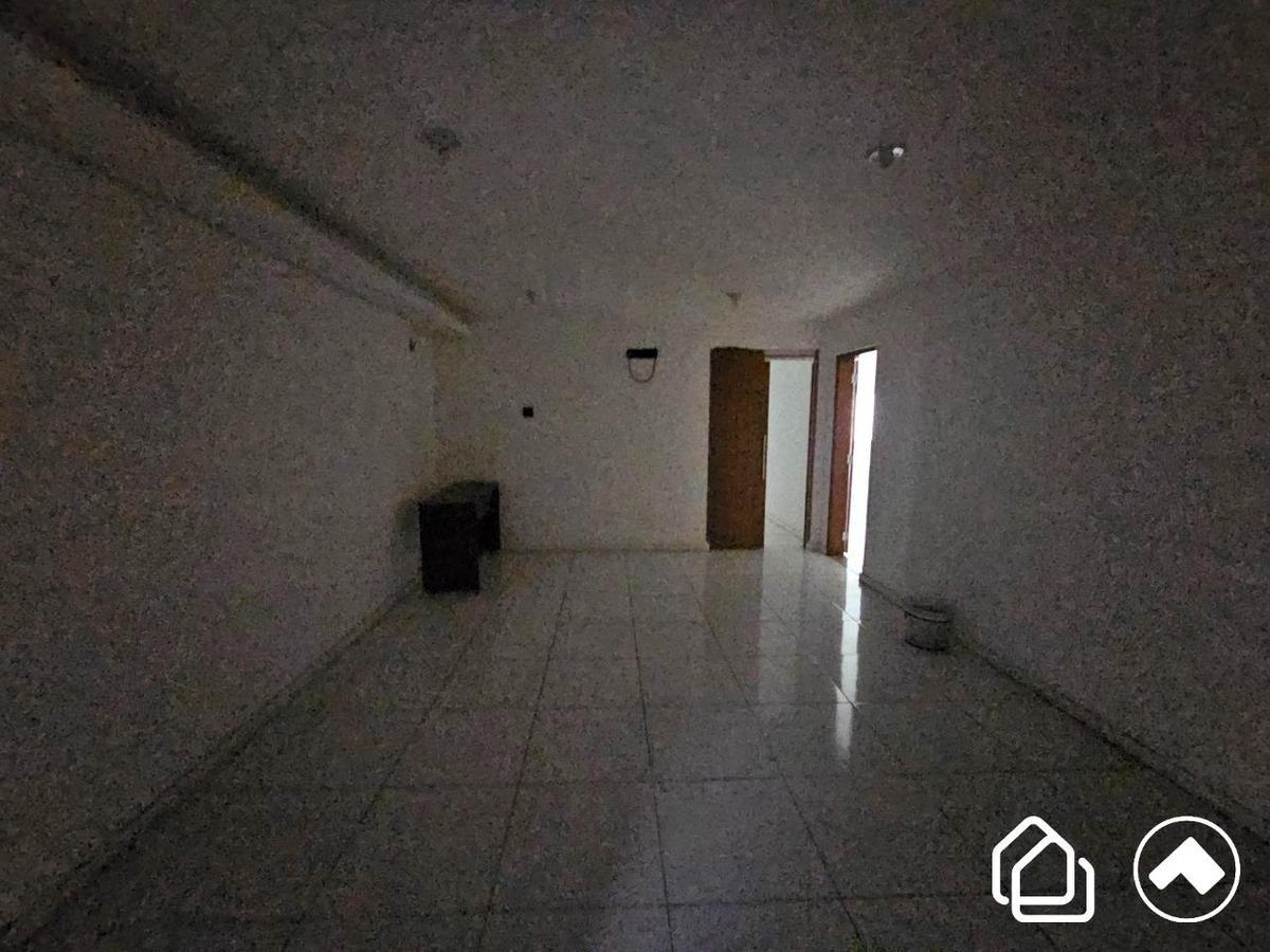 Sala, Barro Preto