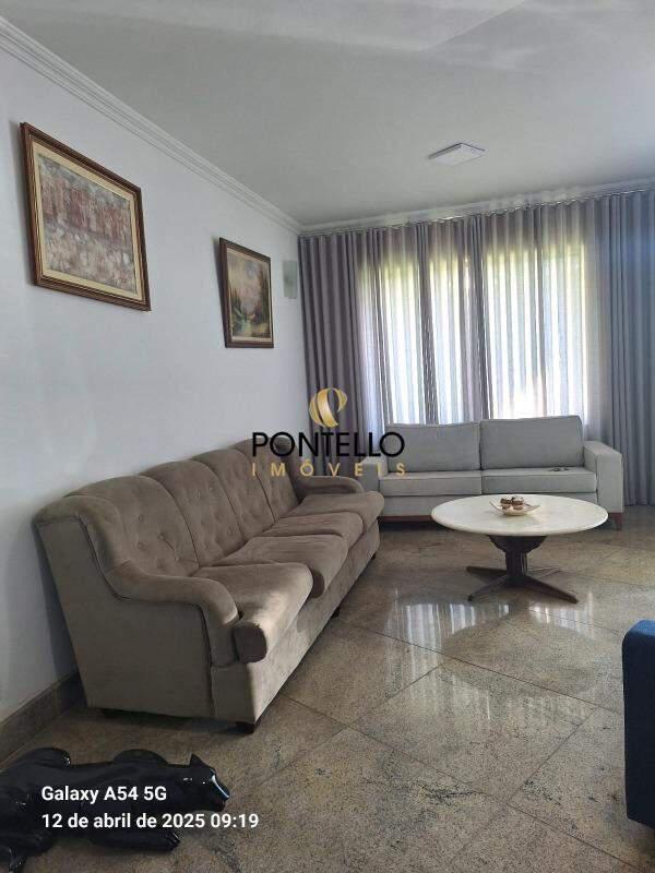 Casa, Mangabeiras, 4 Quartos, 4 Vagas, 2 Suítes