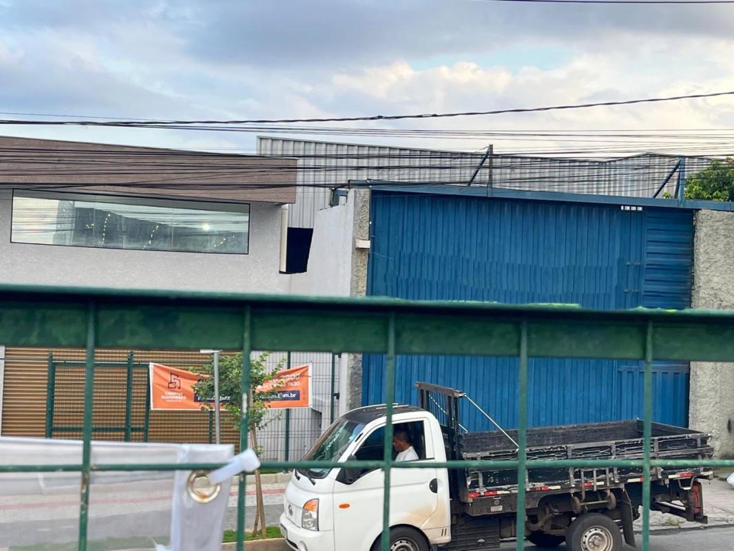 Galpão, Arvoredo, 0 Quarto, 5 Vagas