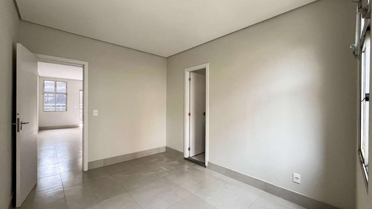 Apartamento, Centro, 2 Quartos, 0 Vaga, 1 Suíte