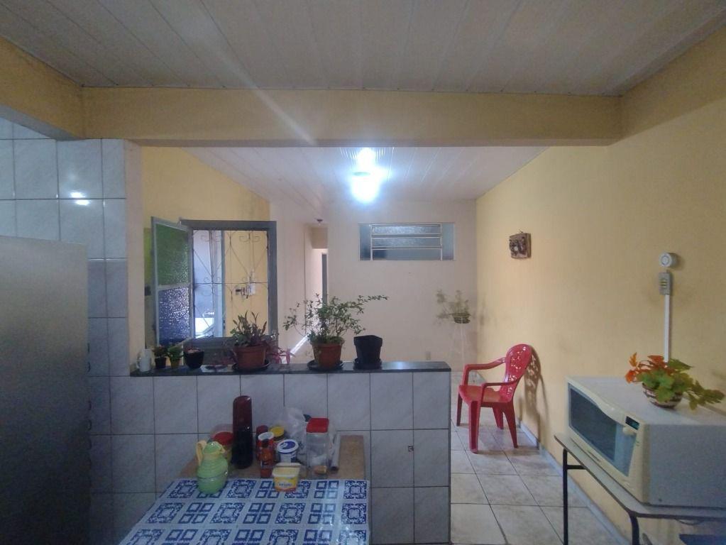 Casa, Centro, 4 Quartos, 2 Vagas, 1 Suíte