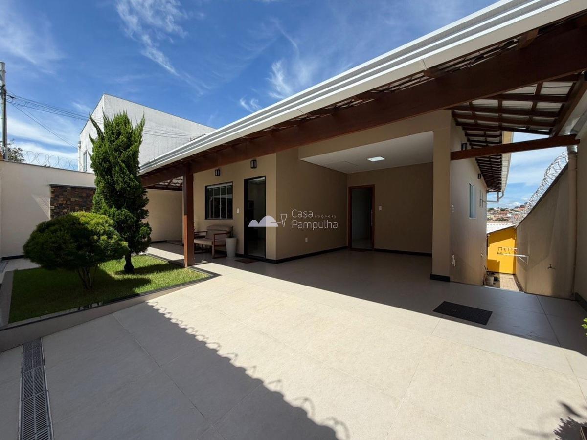 Casa, Santa Mônica, 3 Quartos, 3 Vagas, 1 Suíte
